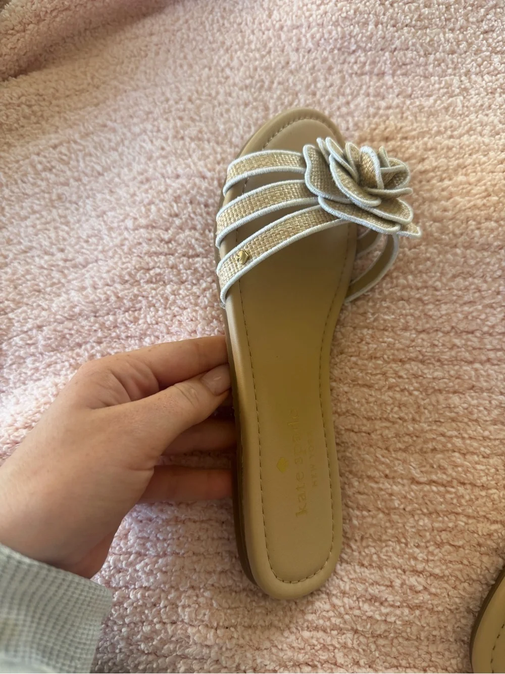 kate spade tan floral-appliqué slide sandals